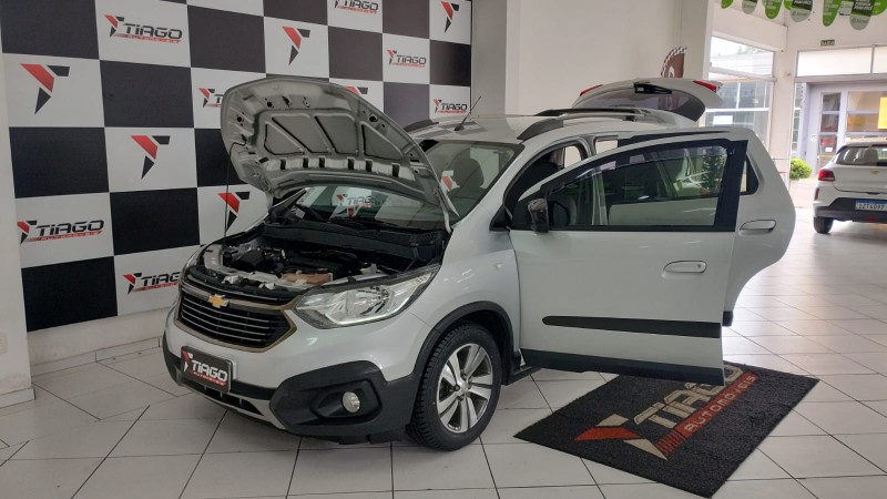 CHEVROLET SPIN 1.8 ACTIV 8V FLEX 4P AUTOMÁTICO 2019/2019 TIAGO AUTOMÓVEIS VENÂNCIO AIRES / Carros no Vale