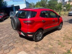 FORD ECOSPORT 2.0 FREESTYLE 2015/2015 ELY AUTOMÓVEIS LAJEADO / Carros no Vale