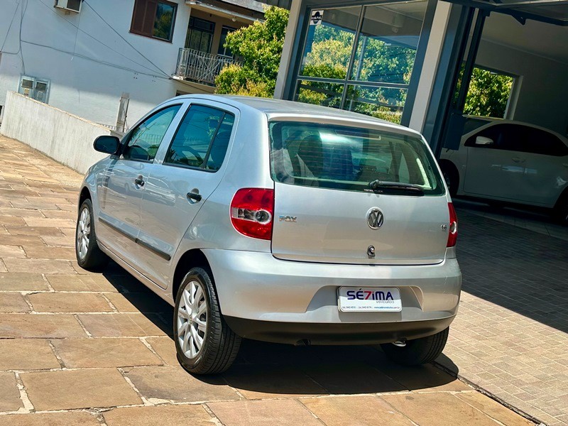 VOLKSWAGEN FOX PLUS 1.6 2007/2007 SÉTIMA VEÍCULOS GUAPORÉ / Carros no Vale