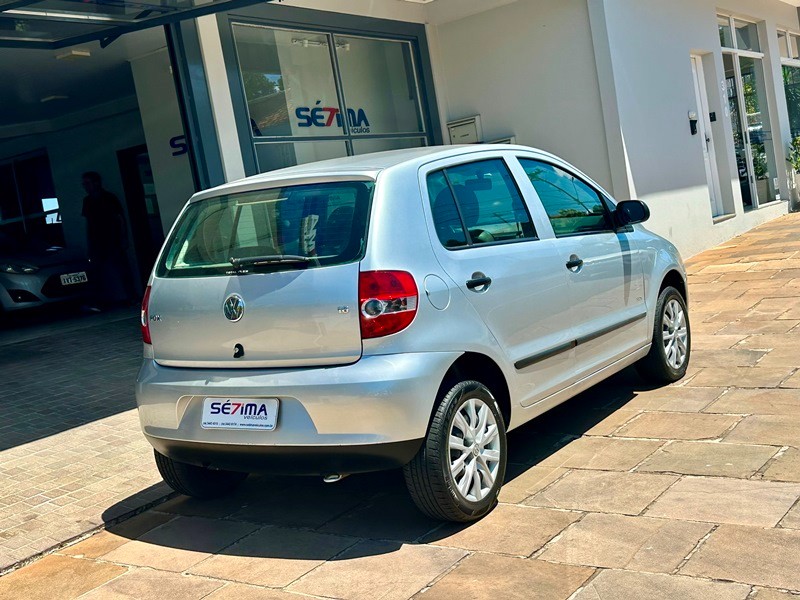 VOLKSWAGEN FOX PLUS 1.6 2007/2007 SÉTIMA VEÍCULOS GUAPORÉ / Carros no Vale