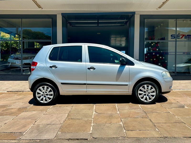 VOLKSWAGEN FOX PLUS 1.6 2007/2007 SÉTIMA VEÍCULOS GUAPORÉ / Carros no Vale