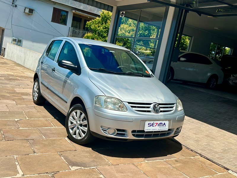 VOLKSWAGEN FOX PLUS 1.6 2007/2007 SÉTIMA VEÍCULOS GUAPORÉ / Carros no Vale