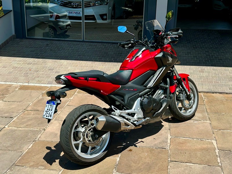 HONDA MOTOS NC 750X 2019/2020 SÉTIMA VEÍCULOS GUAPORÉ / Carros no Vale