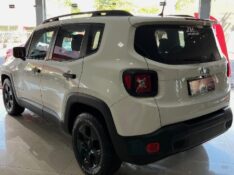 JEEP RENEGADE 1.8 16V SPORT 2016/2016 JM AUTOMÓVEIS VENÂNCIO AIRES / Carros no Vale