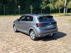 VOLKSWAGEN T-CROSS 1.0 200 TSI TOTAL FLEX COMFORTLINE AUTOMÁTICO 2020/2020 BOSCO AUTOMÓVEIS GUAPORÉ / Carros no Vale