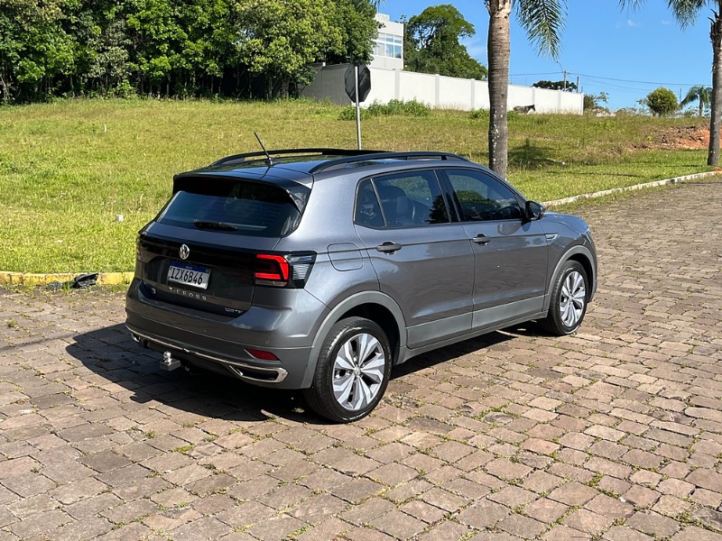 VOLKSWAGEN T-CROSS 1.0 200 TSI TOTAL FLEX COMFORTLINE AUTOMÁTICO 2020/2020 BOSCO AUTOMÓVEIS GUAPORÉ / Carros no Vale