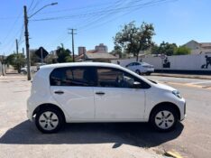 VOLKSWAGEN UP! TAKE 1.0 TOTAL FLEX 12V 5P 2017/2018 LS MULTIMARCAS VENÂNCIO AIRES / Carros no Vale