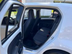 VOLKSWAGEN UP! TAKE 1.0 TOTAL FLEX 12V 5P 2017/2018 LS MULTIMARCAS VENÂNCIO AIRES / Carros no Vale