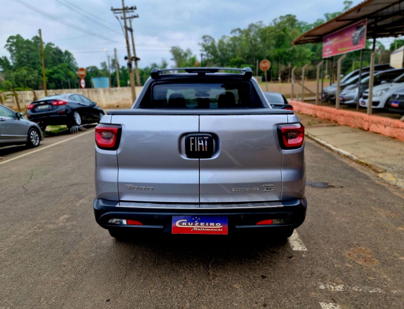 FIAT TORO FREEDOM 1.3 T270 4X2 FLEX 2023/2023 CRUZEIRO MULTIMARCAS CRUZEIRO DO SUL / Carros no Vale