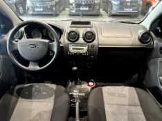 FORD FIESTA 1.6 8V FLEX 2010/2011 M&C AUTOMÓVEIS CAXIAS DO SUL / Carros no Vale