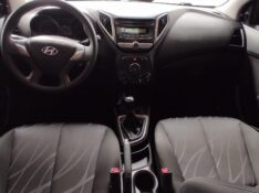 HYUNDAI HB20 COMF./C.PLUS/C.STYLE 1.0 FLEX 12V /2013 NEURI VEÍCULOS LAJEADO / Carros no Vale