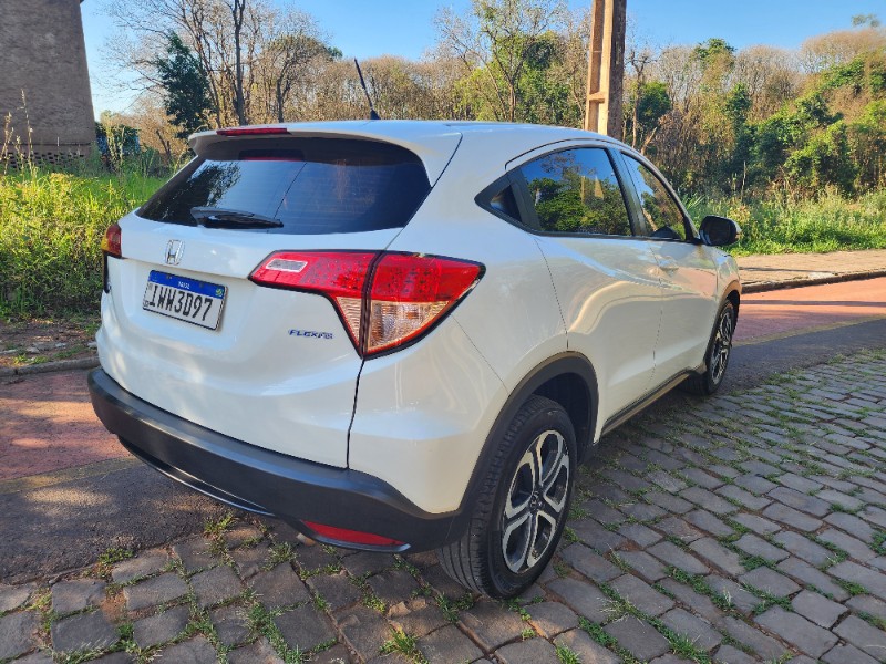 HONDA HR-V 1.8 16V LX 2015/2016 FERNANDO AUTOMÓVEIS | REVENDA DE CARROS ARROIO DO MEIO ARROIO DO MEIO / Carros no Vale