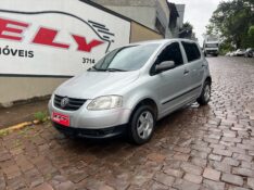 VOLKSWAGEN FOX 1.0 2009/2009 ELY AUTOMÓVEIS LAJEADO / Carros no Vale