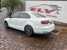 VOLKSWAGEN JETTA 1.4 16V TSI TRENDLINE GASOLINA 4P TIPTRONIC 2016/2016 ELY AUTOMÓVEIS LAJEADO / Carros no Vale