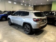 JEEP COMPASS 2.0 LONGITUDE 4X4 2022/2023 M&C AUTOMÓVEIS CAXIAS DO SUL / Carros no Vale