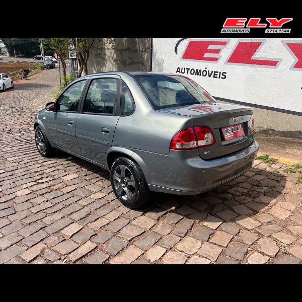 CHEVROLET CLASSIC 1.0 2014/2014 ELY AUTOMÓVEIS LAJEADO / Carros no Vale