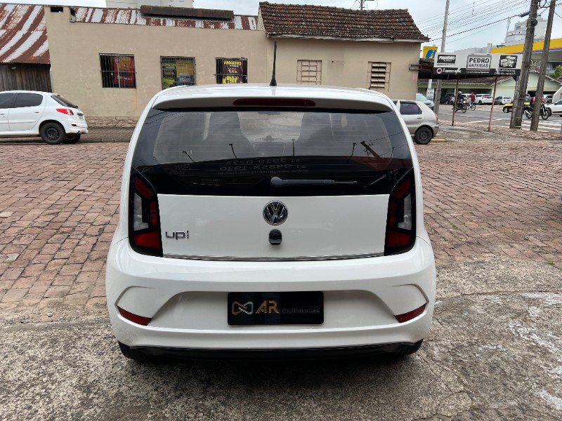 VOLKSWAGEN UP! 1.0 MPI TAKE UP 12V FLEX 4P MANUAL 2017/2018 AR MULTIMARCAS VENÂNCIO AIRES / Carros no Vale