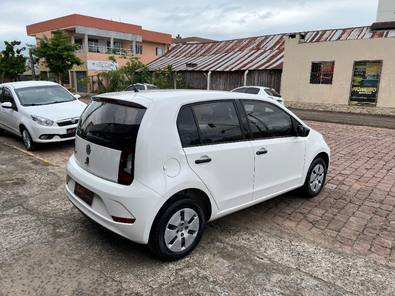 VOLKSWAGEN UP! 1.0 MPI TAKE UP 12V FLEX 4P MANUAL 2017/2018 AR MULTIMARCAS VENÂNCIO AIRES / Carros no Vale