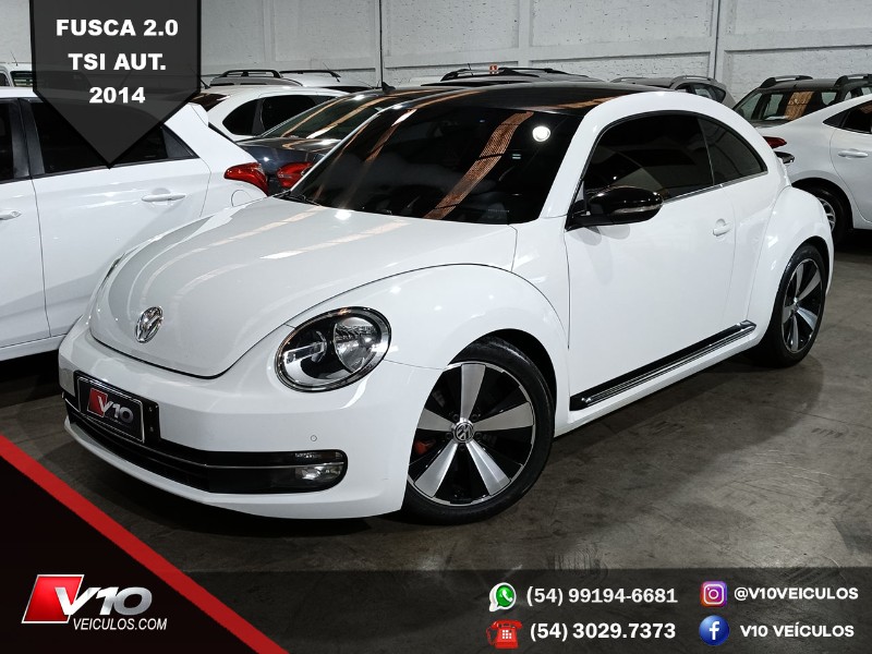 VOLKSWAGEN FUSCA TSI 2.0 2013/2014 V10 VEÍCULOS CAXIAS DO SUL / Carros no Vale