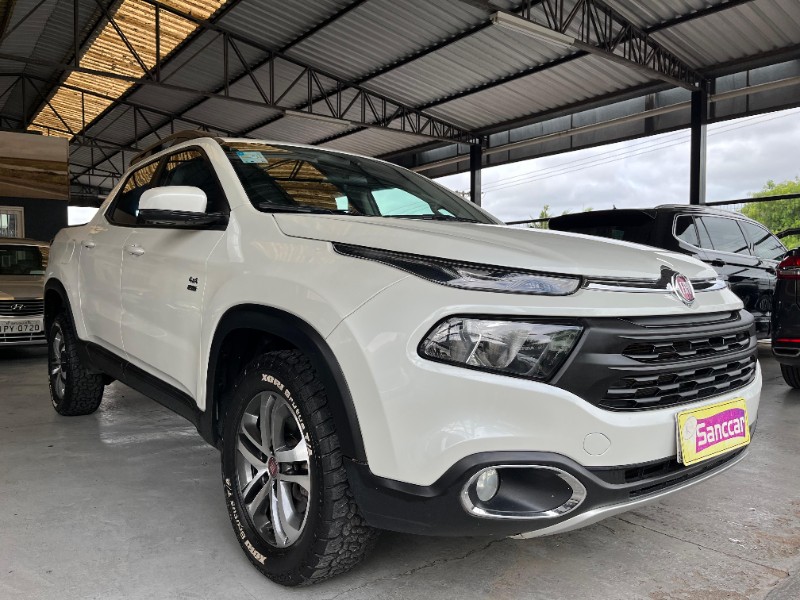 FIAT TORO 2.0 16V TURBO DIESEL FREEDOM 4WD AT9 AUTOMÁTICO 2019/2019 SANCCAR VEÍCULOS SANTA CRUZ DO SUL / Carros no Vale