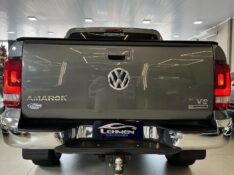 VOLKSWAGEN AMAROK 3.0 HIGHLINE 4X4 V6 2018/2018 LEHMEN VEÍCULOS VENÂNCIO AIRES / Carros no Vale