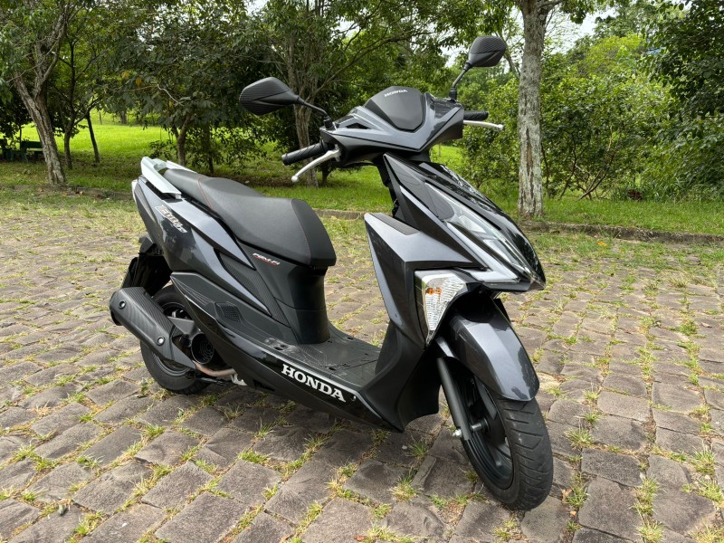 HONDA MOTOS ELITE /2023 RT 811 VEÍCULOS ARROIO DO MEIO / Carros no Vale