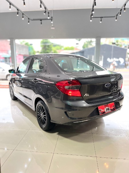 FORD KA 1.5 SEDAN TITANIUM 12V 2018/2019 JM AUTOMÓVEIS VENÂNCIO AIRES / Carros no Vale