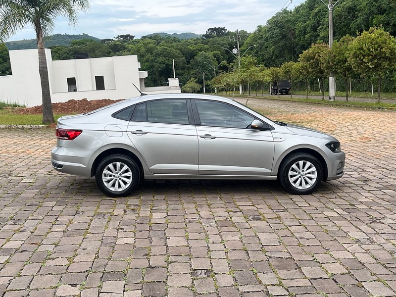 VOLKSWAGEN VIRTUS COMFORTLINE 200 TSI 1.0 2022/2022 BOSCO AUTOMÓVEIS GUAPORÉ / Carros no Vale