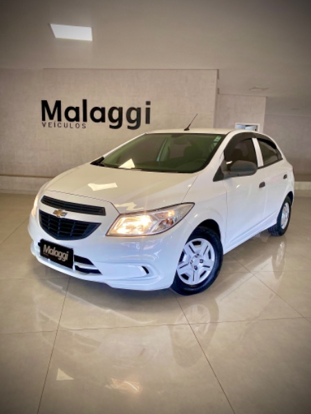 CHEVROLET ONIX 1.0 JOY 8V FLEX 4P MANUAL 2018/2018 MALAGGI VEÍCULOS ENCANTADO / Carros no Vale