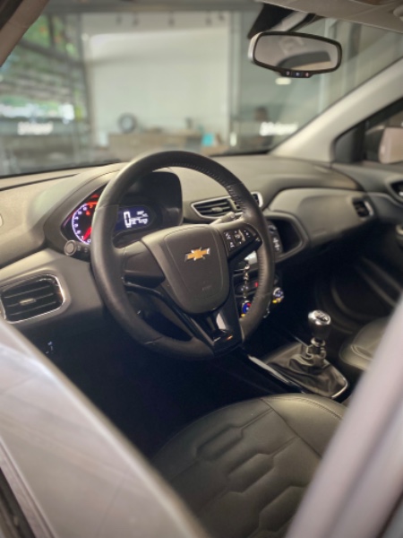 CHEVROLET ONIX 1.4 MPFI LTZ 8V 2019/2019 MALAGGI VEÍCULOS ENCANTADO / Carros no Vale