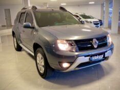 RENAULT DUSTER DYNAMIQUE 1.6 FLEX 16V MEC. 2016/2017 MALAGGI VEÍCULOS ENCANTADO / Carros no Vale