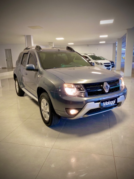 RENAULT DUSTER DYNAMIQUE 1.6 FLEX 16V MEC. 2016/2017 MALAGGI VEÍCULOS ENCANTADO / Carros no Vale