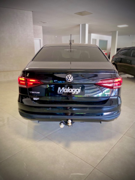 VOLKSWAGEN VIRTUS 1.6 MSI 16V 2018/2019 MALAGGI VEÍCULOS ENCANTADO / Carros no Vale