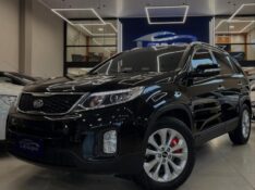 KIA SORENTO 2.4 16V 4X2 2012/2013 LEHMEN VEÍCULOS VENÂNCIO AIRES / Carros no Vale