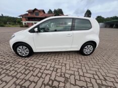 VOLKSWAGEN UP! 1.0 MOVE 12V 2015/2015 ELY AUTOMÓVEIS LAJEADO / Carros no Vale