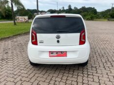 VOLKSWAGEN UP! 1.0 MOVE 12V 2015/2015 ELY AUTOMÓVEIS LAJEADO / Carros no Vale