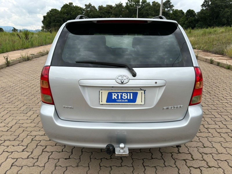 TOYOTA FIELDER /2005 RT 811 VEÍCULOS ARROIO DO MEIO / Carros no Vale