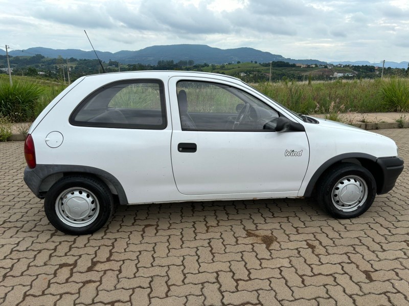 CHEVROLET CORSA 1.0 WIND 8V /1996 RT 811 VEÍCULOS ARROIO DO MEIO / Carros no Vale