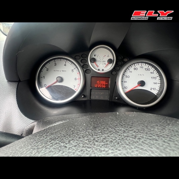 PEUGEOT 207 1.4 ACTIVE 8V 2014/2014 ELY AUTOMÓVEIS LAJEADO / Carros no Vale