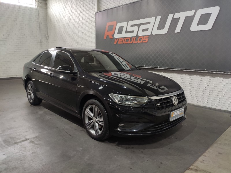 VOLKSWAGEN VW/JETTA R-LINE 250 TSI 1.4 2019/2019 ROSAUTO VEÍCULOS VENÂNCIO AIRES / Carros no Vale