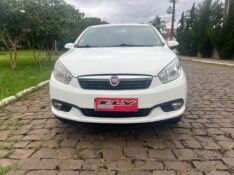 FIAT GRAND SIENA ESSENCE 1.6 FLEX 16V 2015/2015 ELY AUTOMÓVEIS LAJEADO / Carros no Vale