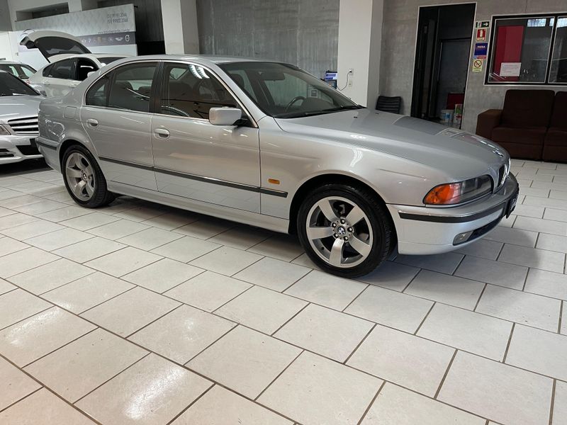 BMW 528I 2.8 SEDAN 24V GASOLINA 4P AUTOMÁTICO 1997/1997 FÁBIO BERNARDES PORTO ALEGRE / Carros no Vale