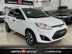 FORD FIESTA 1.6 MPI SEDAN 8V 2010/2011 GARCEZ VEÍCULOS BENTO GONÇALVES / Carros no Vale