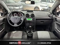 FORD FIESTA 1.6 MPI SEDAN 8V 2010/2011 GARCEZ VEÍCULOS BENTO GONÇALVES / Carros no Vale