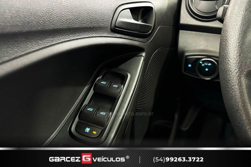 FORD KA 1.0 SE PLUS 12V 2020/2021 GARCEZ VEÍCULOS BENTO GONÇALVES / Carros no Vale