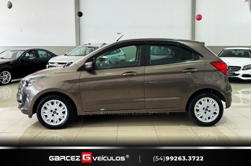 FORD KA 1.0 SE PLUS 12V 2020/2021 GARCEZ VEÍCULOS BENTO GONÇALVES / Carros no Vale