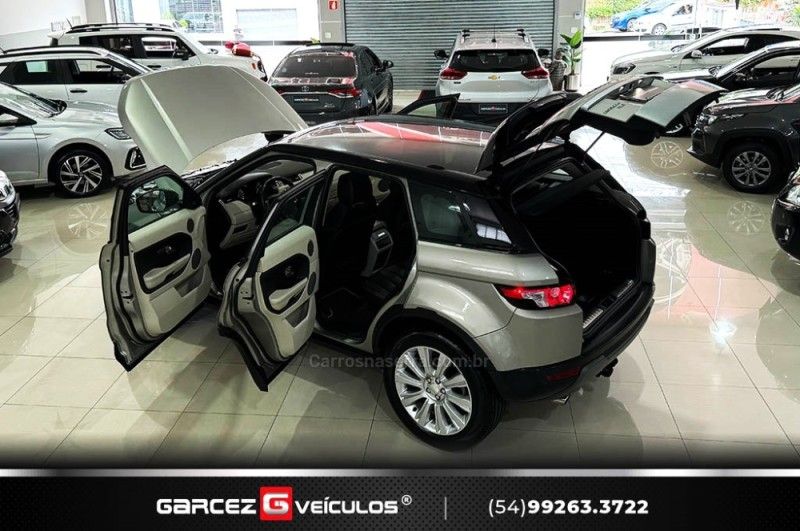 LAND ROVER RANGE ROVER EVOQUE 2.0 PRESTIGE 4WD 16V 2014/2014 GARCEZ VEÍCULOS BENTO GONÇALVES / Carros no Vale