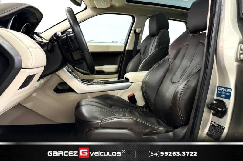 LAND ROVER RANGE ROVER EVOQUE 2.0 PRESTIGE 4WD 16V 2014/2014 GARCEZ VEÍCULOS BENTO GONÇALVES / Carros no Vale