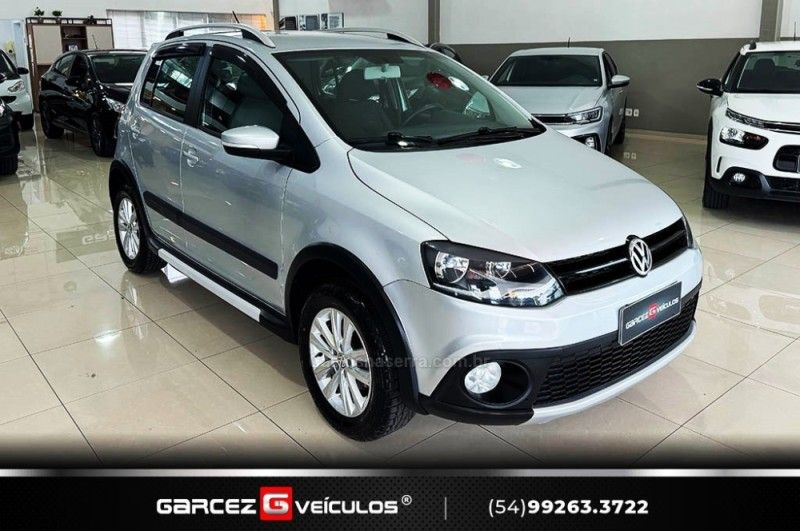 VOLKSWAGEN CROSSFOX 1.6 MI 8V AUTOMATIZADO 2013/2013 GARCEZ VEÍCULOS BENTO GONÇALVES / Carros no Vale