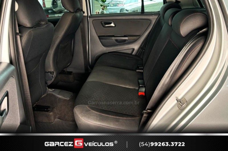 VOLKSWAGEN CROSSFOX 1.6 MI 8V AUTOMATIZADO 2013/2013 GARCEZ VEÍCULOS BENTO GONÇALVES / Carros no Vale